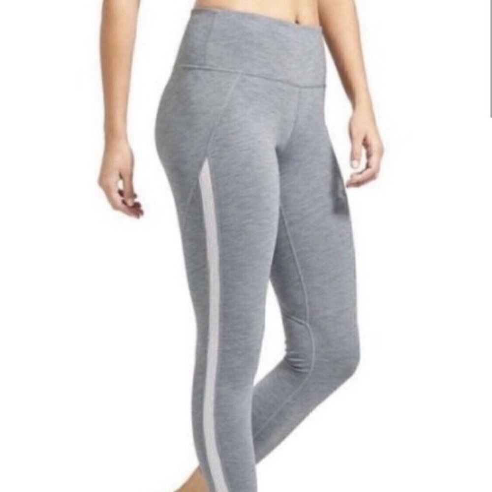 𝅺athleta High Rise Mesh Chaturanga 78 gray Leggings Women US XS 591346-01